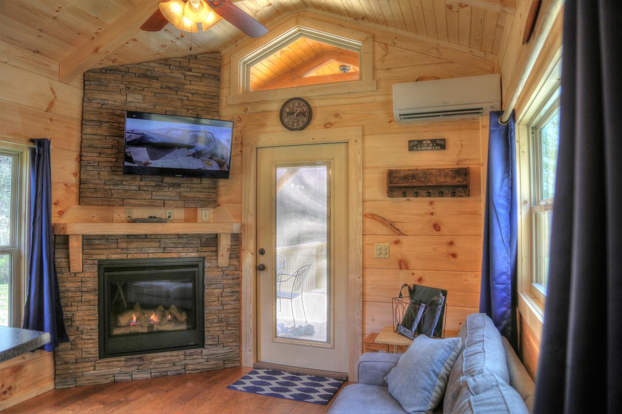 Frank'S Landing Villa Topton Exterior photo